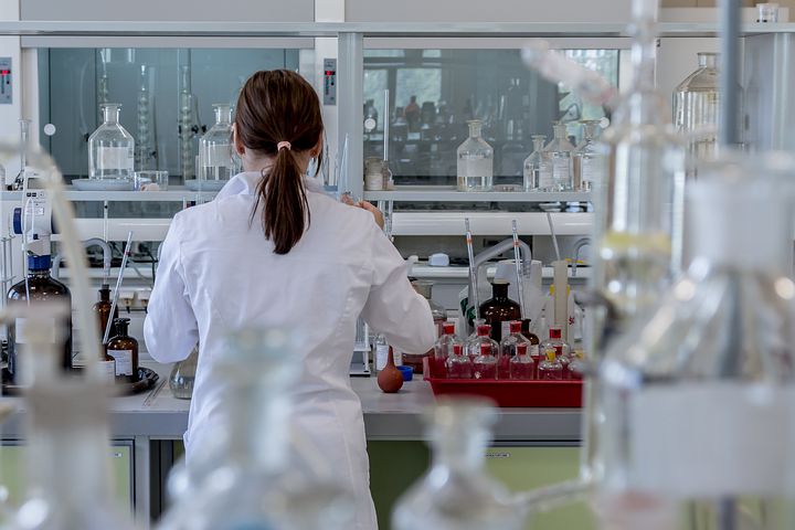 Comment faire aimer la chimie à ses élèves ?